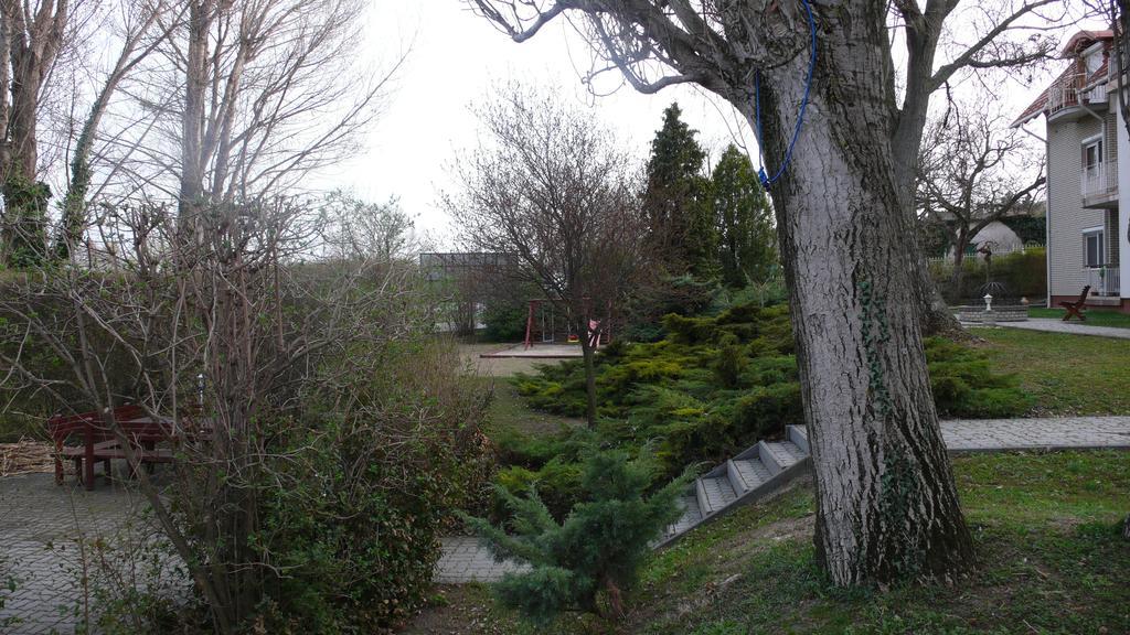 Nyarido Apartman Appartement Alsóörs Buitenkant foto